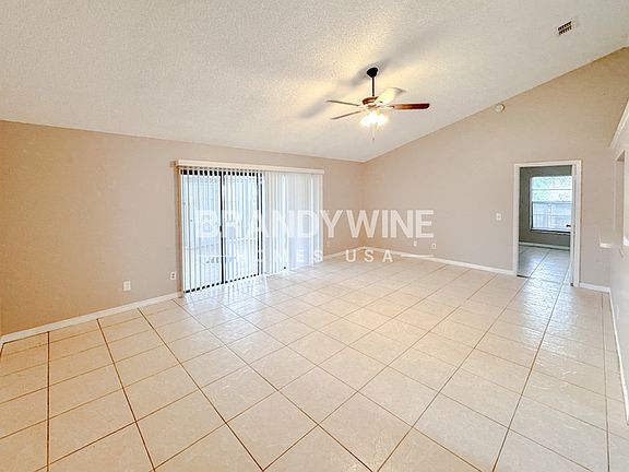 5th image of 5740 Grand Canyon Dr