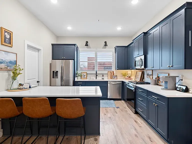 1027 Montague Pl #1027 — Photo 9