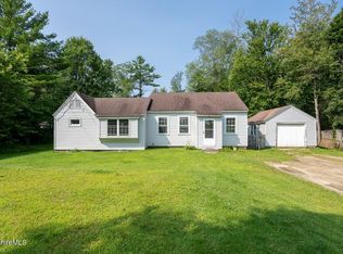 590 S Main St, Sheffield, MA 01257