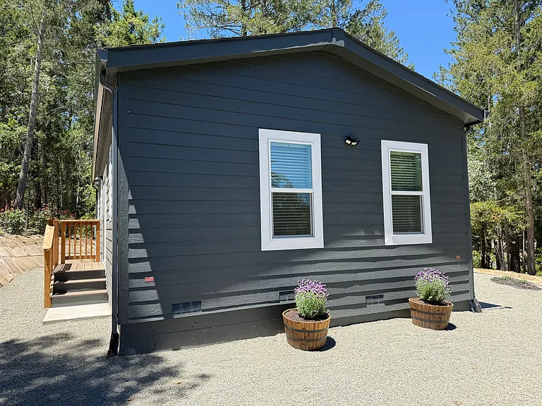 542 Sunset Dr — Photo 9