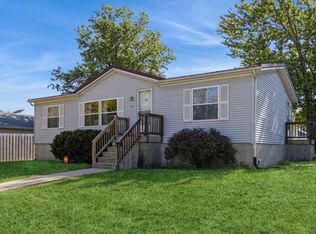 627 20th Ave SW, Cedar Rapids, IA 52404