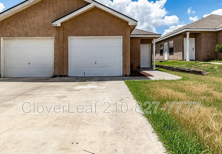 5718 Golf Hts #2 — Photo 2