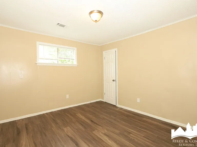 158 Pickett Rd — Photo 16