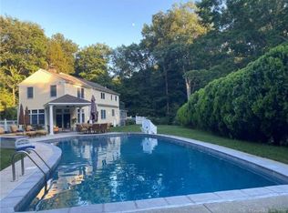 33 Stirrup Pl, Wilton, CT 06897