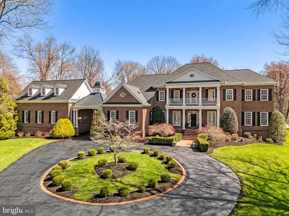 15271 Riding Club Dr, Haymarket, VA 20169