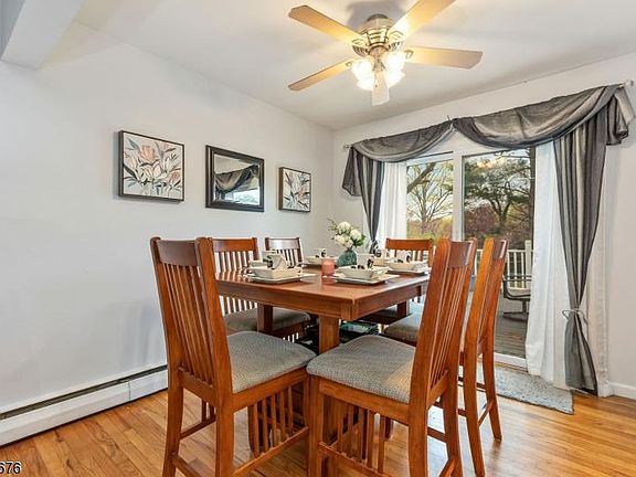 5th image of 15 Hadler Dr