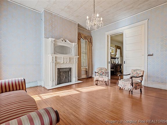 6th image of 205 N Vance St