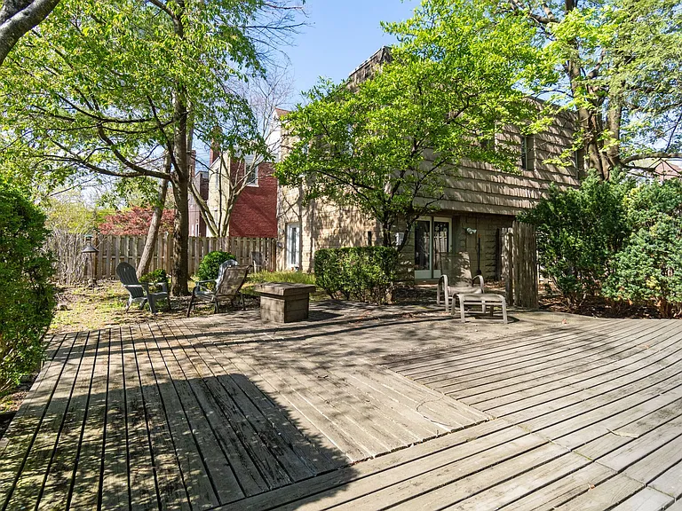 5735 Walnut St — Photo 6