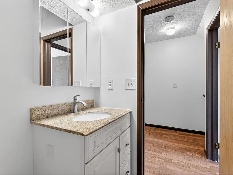 6477 Brookedge Ct — Photo 30