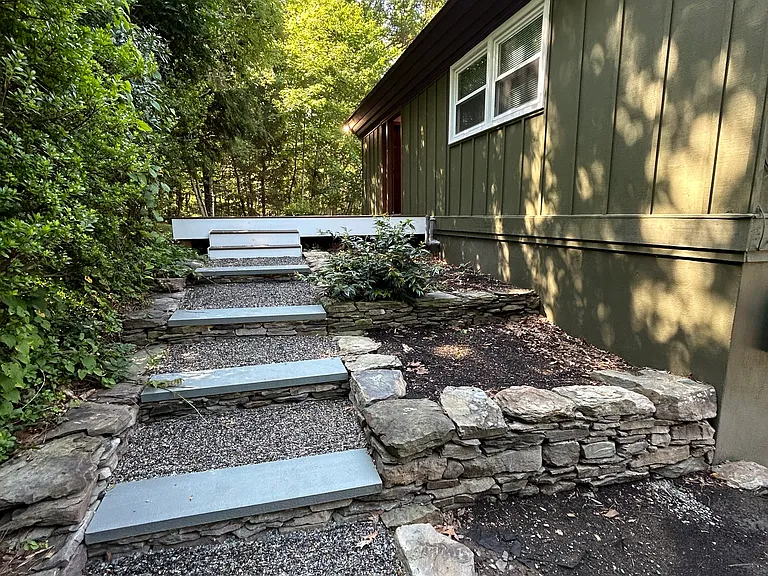 207 Fairview Rd — Photo 55