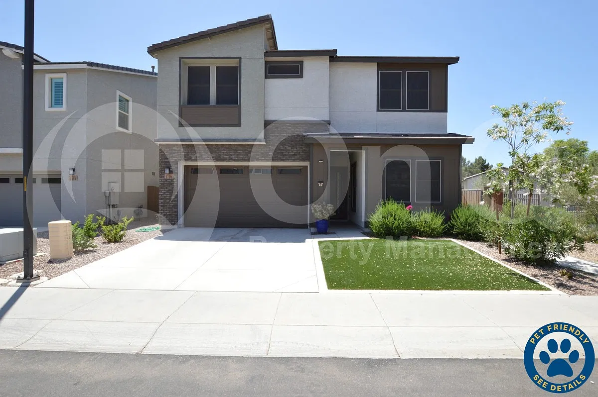 3 bed, 2.5 bath, 2325 sqft, $3,495 — Photo 1