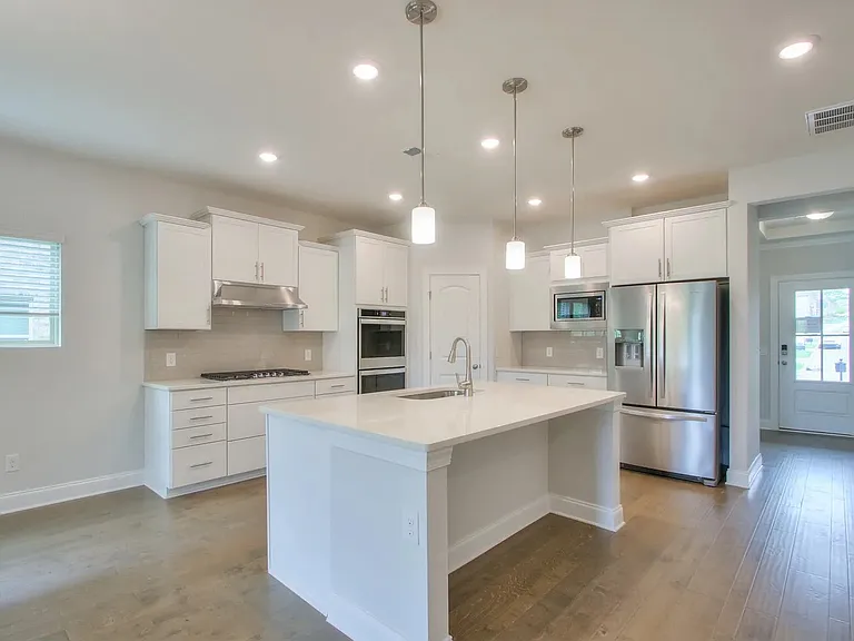 1673 Boardwalk Pl — Photo 4