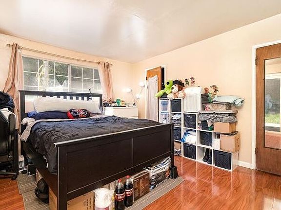 4th image of 6351 Streamview Dr