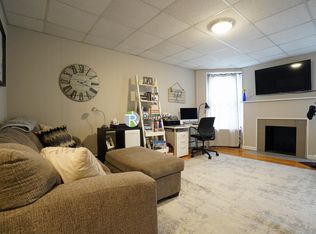 1055 Beacon St APT 6, Brookline, MA 02446