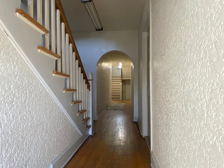 3316 N Robinson Ave #1 — Photo 11