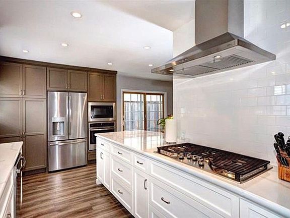 3rd image of 1821 Charmeran Ave #1821