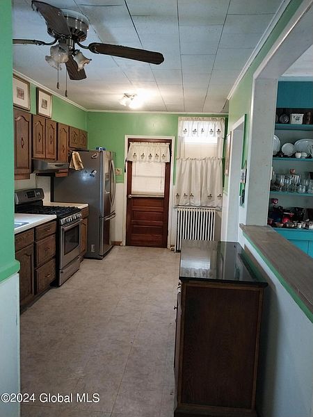 2nd image of 5 Stannard Avenue