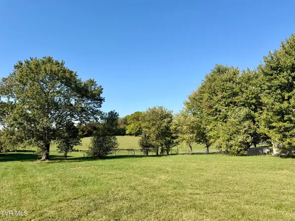 251 Meadowood Dr, Talbott, TN 37877