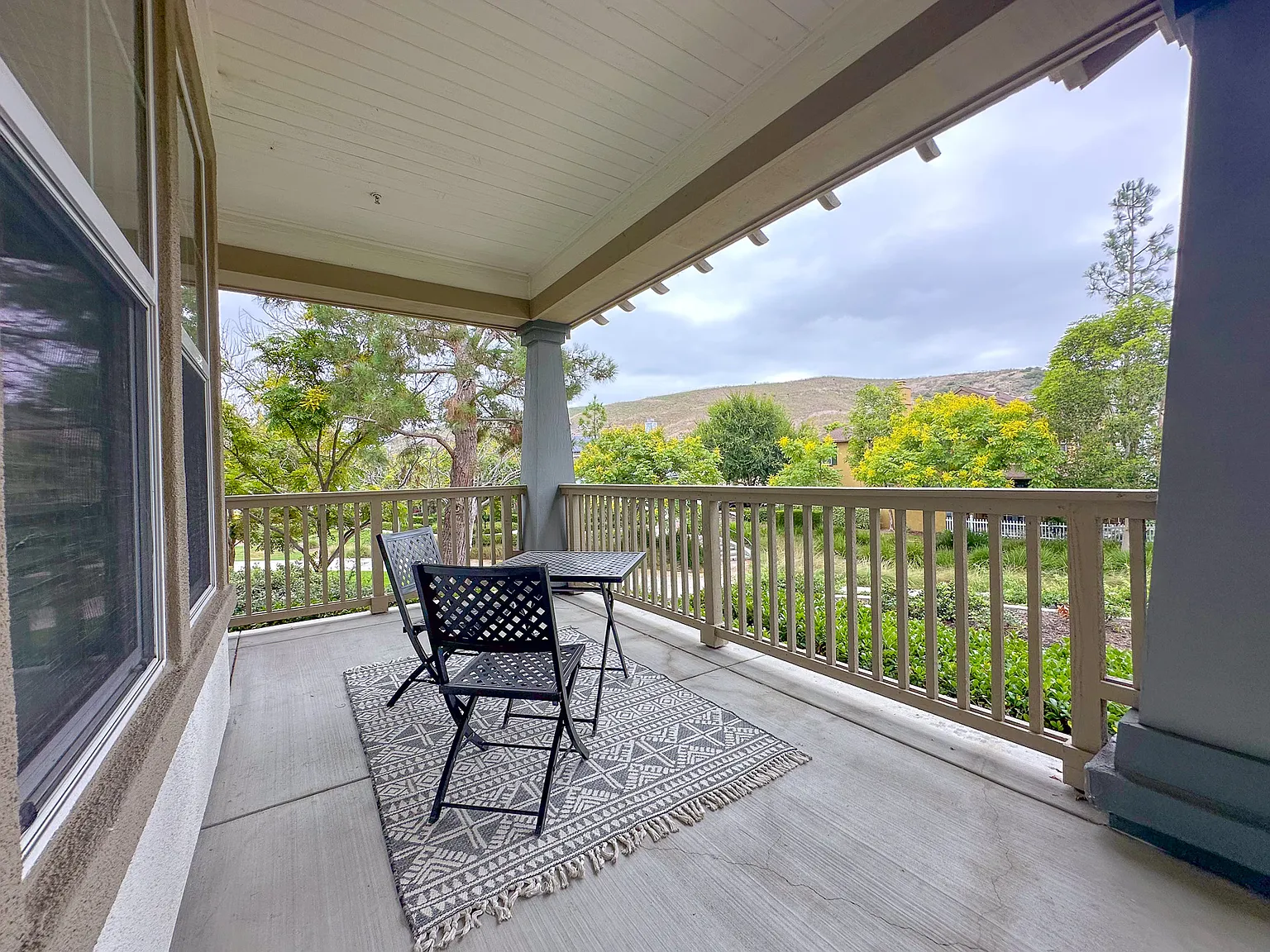 3 bed, 1700 sqft, $4,450 — Photo 3