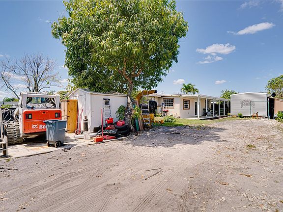 5th image of 4951 NW 197th St