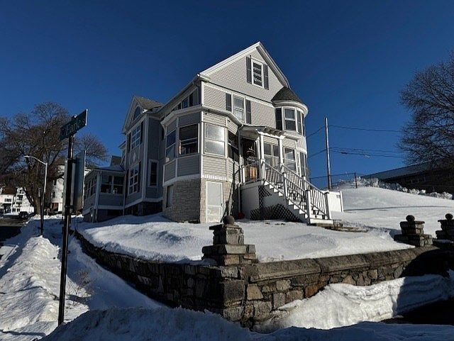 1st image of 15 Edward St