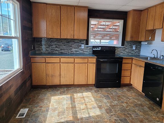 5th image of 314 Hillcrest Pl