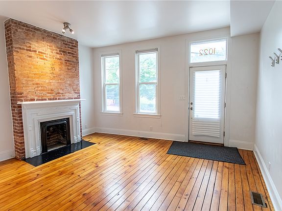 3rd image of 1022 Herron Ave