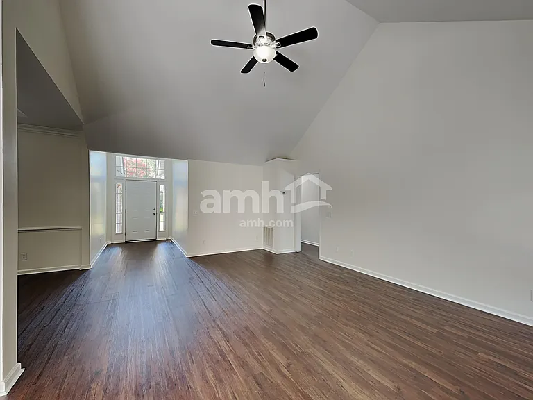 14 Arbordale Ln — Photo 8