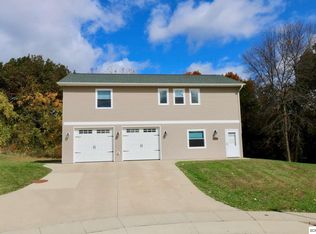 2149 Bald Eagle Ct, Dubuque, IA 52001