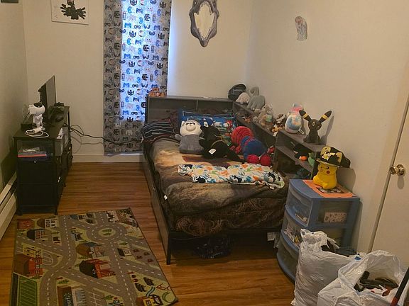 5th image of 104 Summer Street