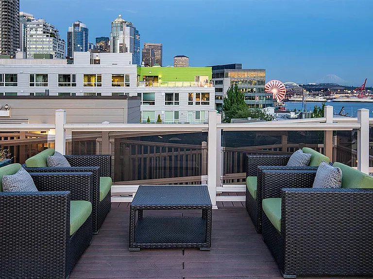 Apartment community rooftop deck at Griffis Belltown in Seattle, Washington.