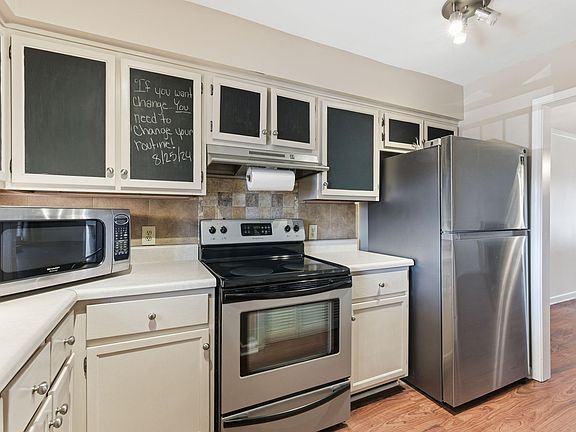 4th image of 208 Westfield Dr