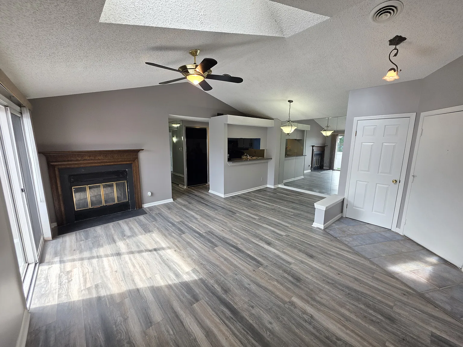 Palmer Place Condo 2 bed/2 bath — Photo 3