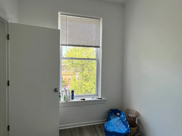 2333 W Superior St #3F — Photo 11