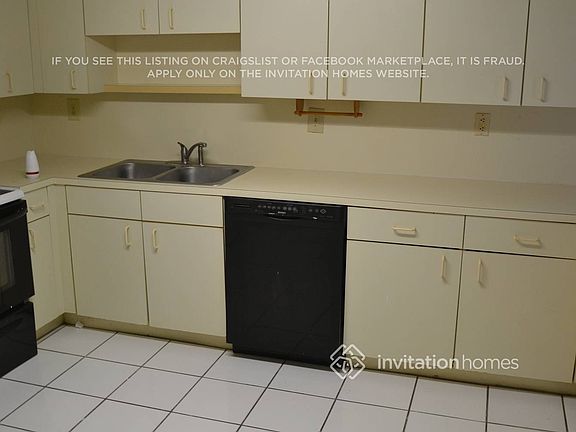 4th image of 14388 SW 98th Ter