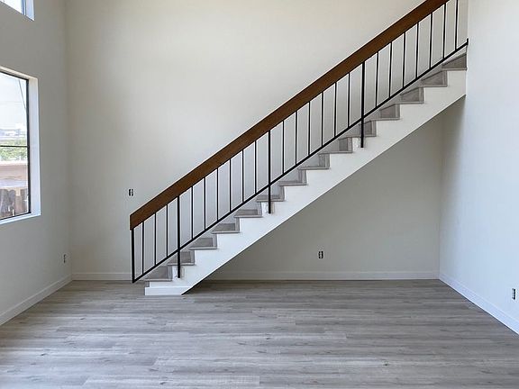 5th image of 3712 Westwood Blvd Unit 201