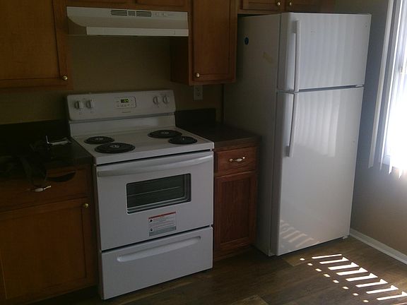 3rd image of 473 Bryson Ct