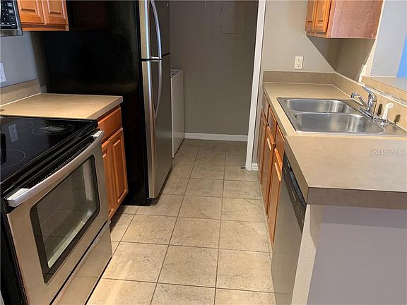 4th image of 6112 Westgate Dr APT 103