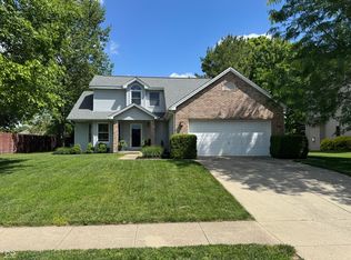 2332 Broadmoor Ln, Columbus, IN 47203