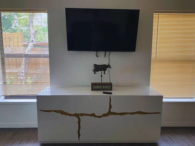 Thoughtfully Styled Console for a Warm Welcome.