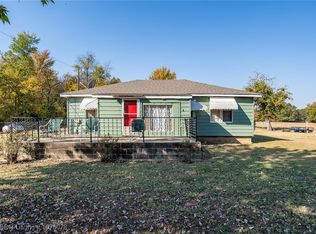 15745 Central St, Spiro, OK 74959