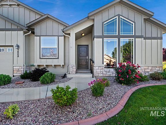 4th image of 3808 S Edgeview Dr