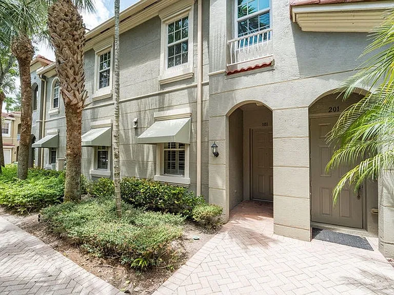 4861 Bonsai Cir #101 — Photo 7
