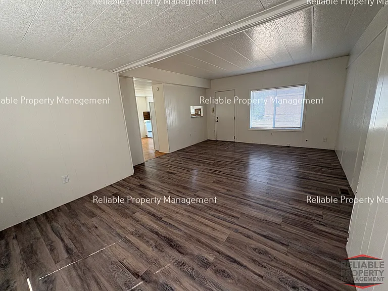 3725 Upland St — Photo 3