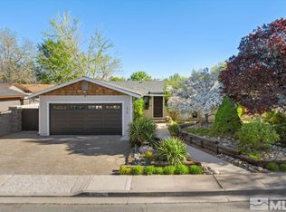 215 E Applegate Way, Carson City, NV 89706