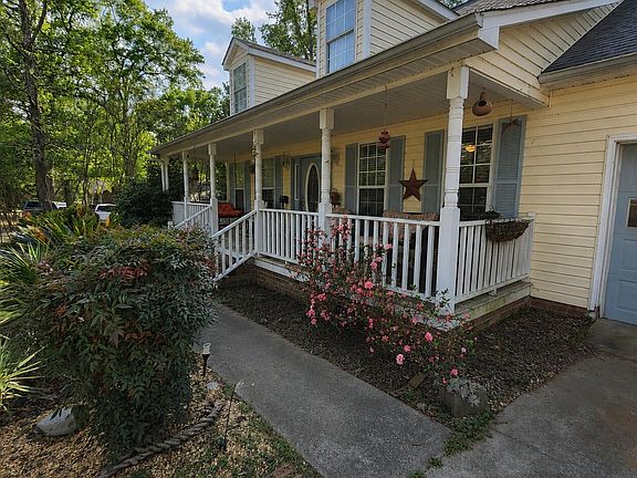 5th image of 384 Suwanee Dr