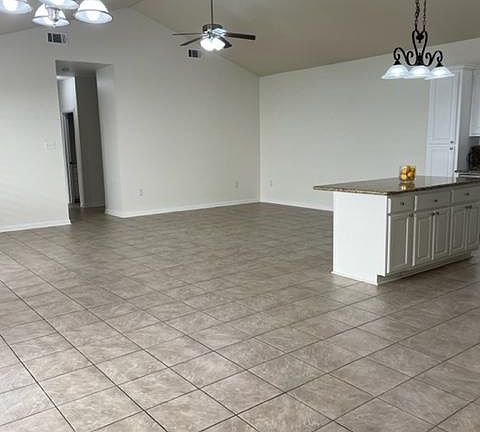 large open area perfect for entertaining