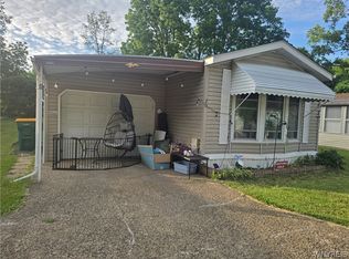 3880 Lockport Olcott Rd, Lockport, NY 14094