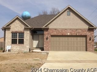 802 N Woodspring Dr, Mahomet, IL 61853