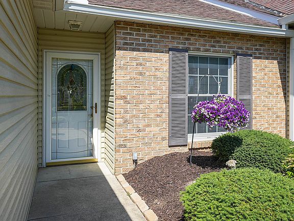 2nd image of 1746 Deermeadow Ct